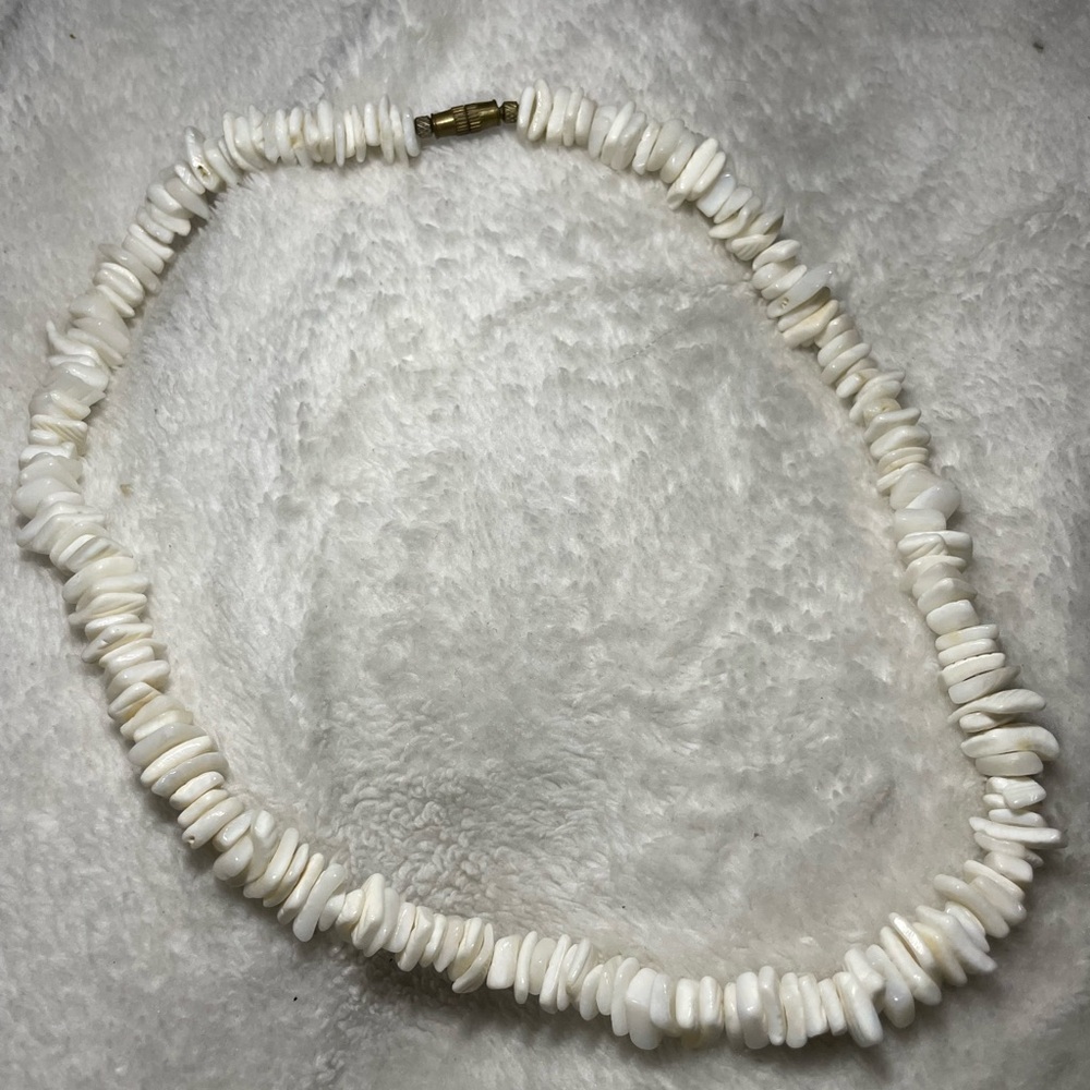White Shell Chip Necklace